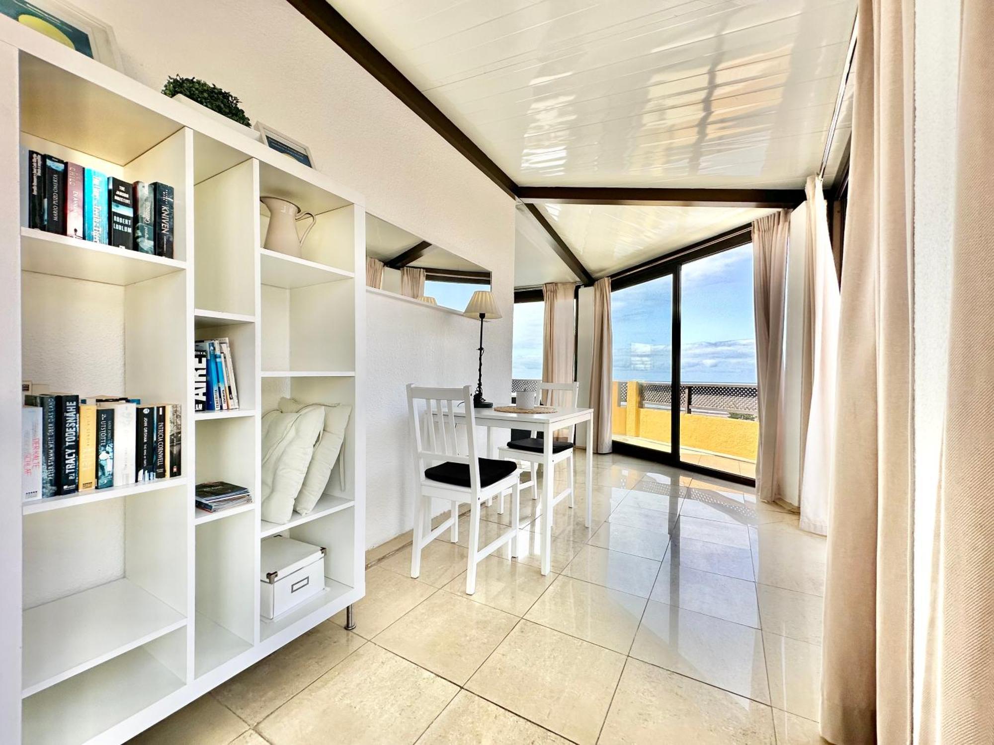 First Line Attic - Adults Only - Apartment