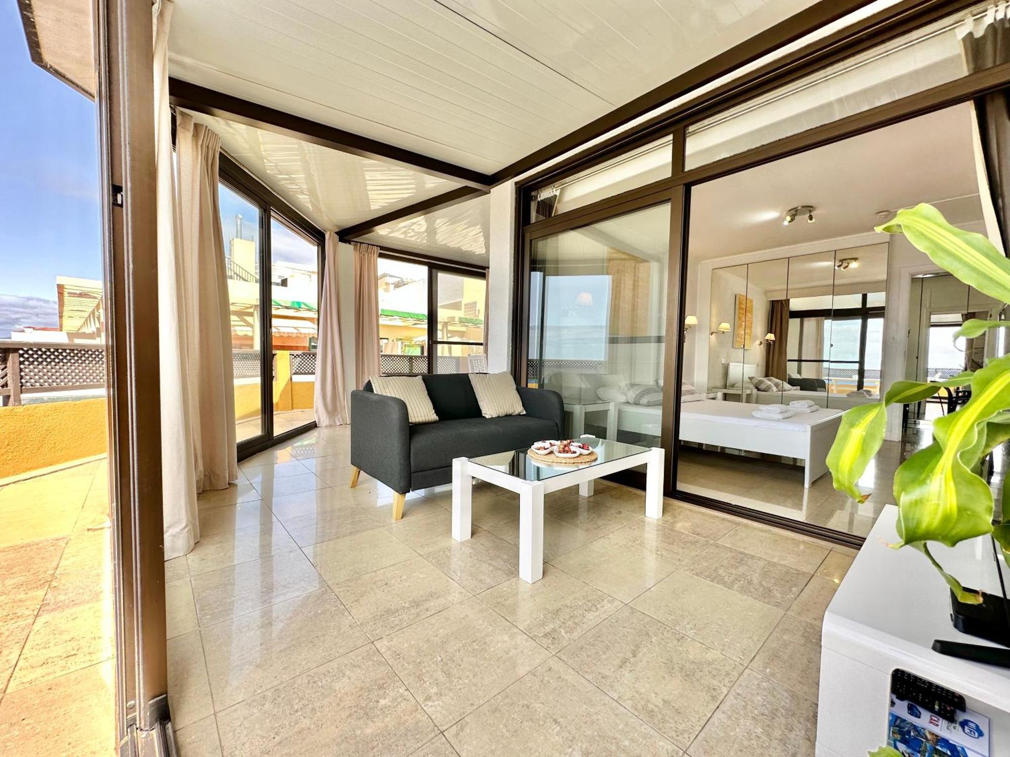 Apartment First Line Attic - Adults Only -